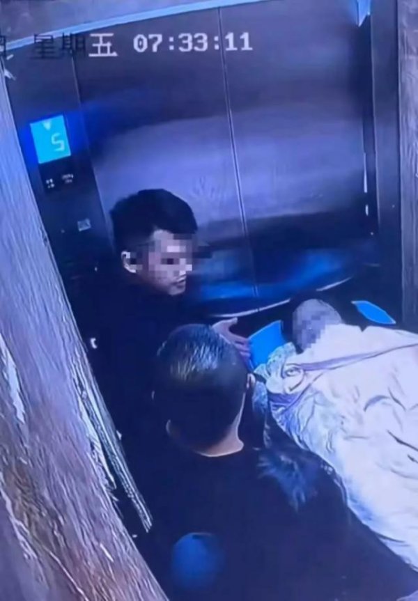 配资的好处 河北一女子疑被家暴致死，婆婆涉嫌毁灭证据，警方通报：其丈夫、婆婆已被刑拘
